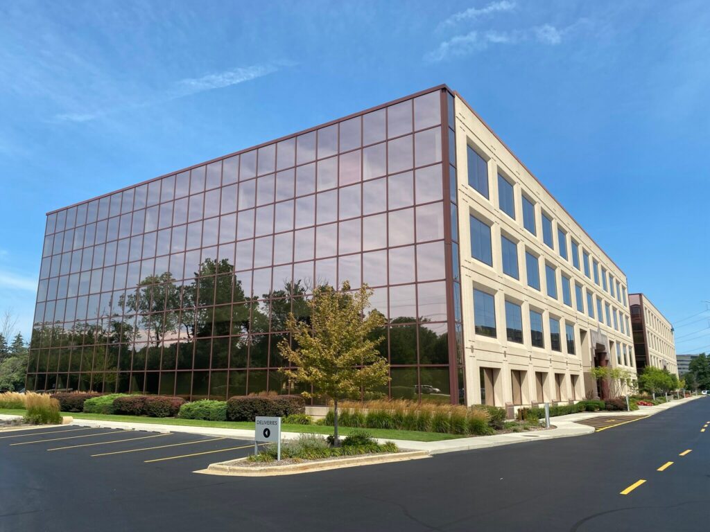 Eden’s Corporate Center Northbrook, IL